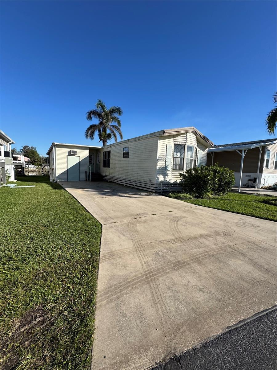 134 LAZY LAGOON DR, PUNTA GORDA, FL, 33982