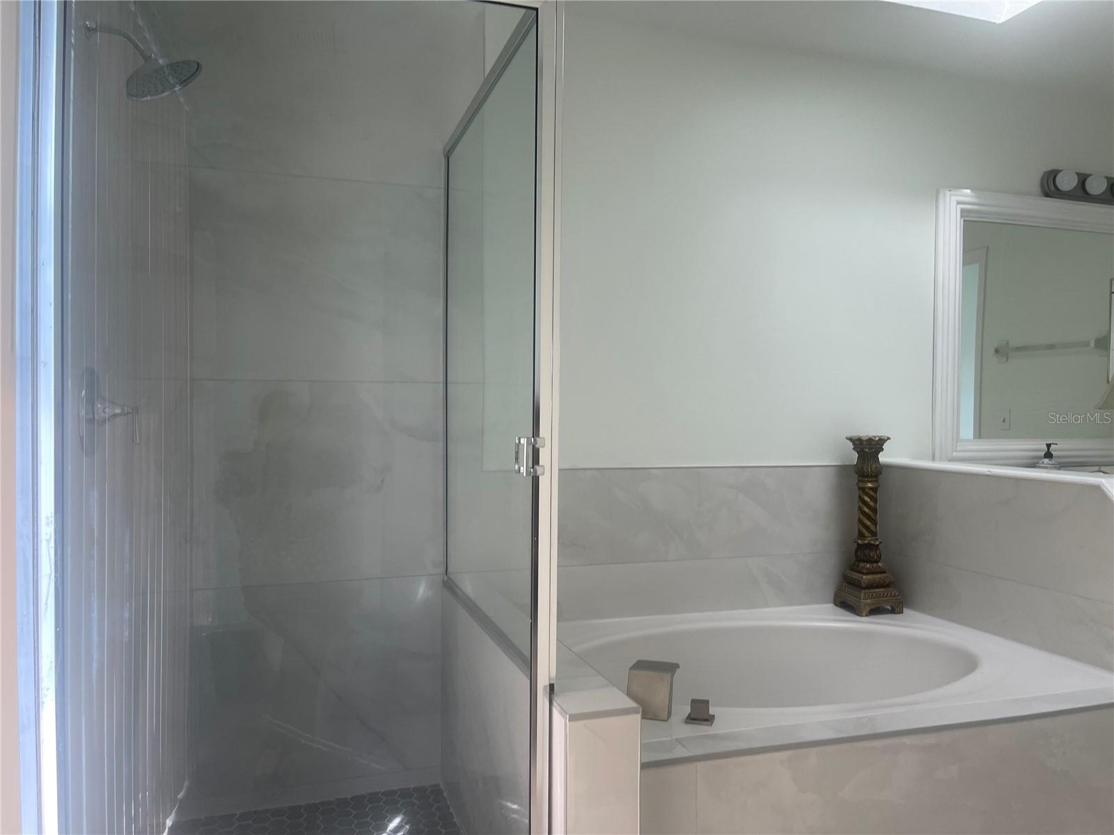 2335 QUEENSWOOD CIR, KISSIMMEE, FL, 34743