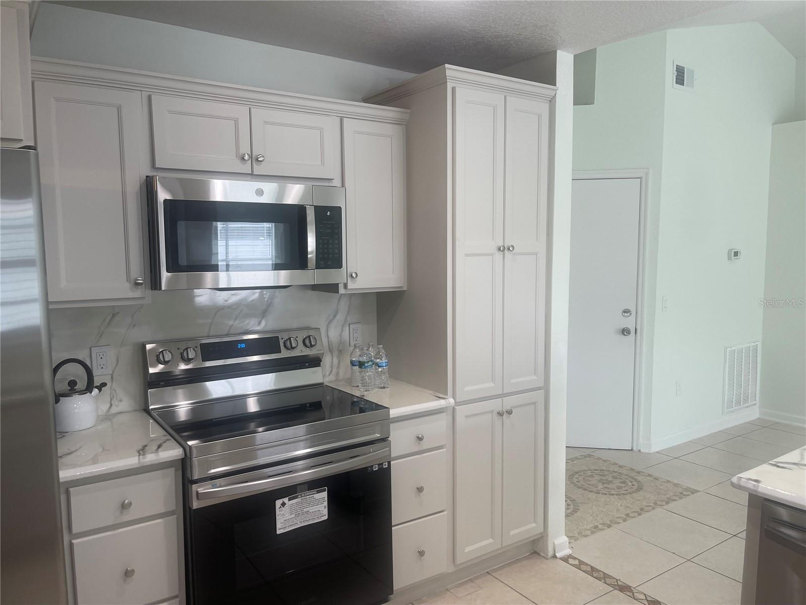 2335 QUEENSWOOD CIR, KISSIMMEE, FL, 34743