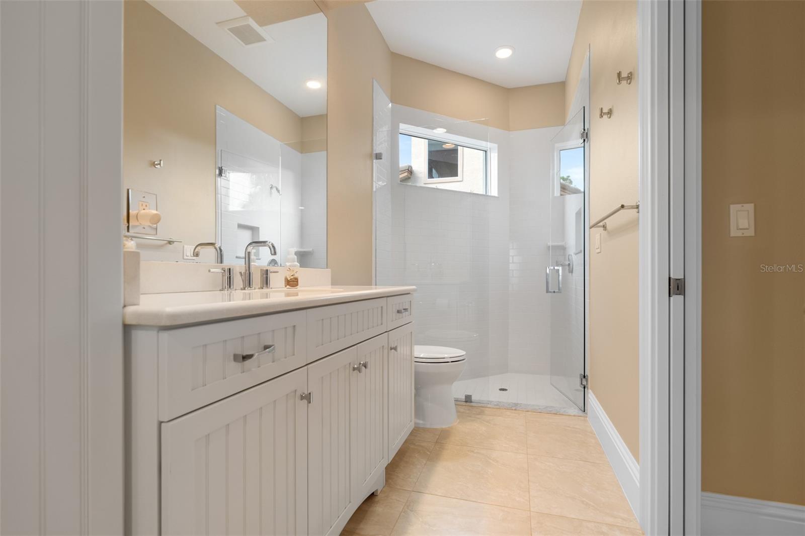 15 NORTHSHORE DR, PALM COAST, FL, 32137