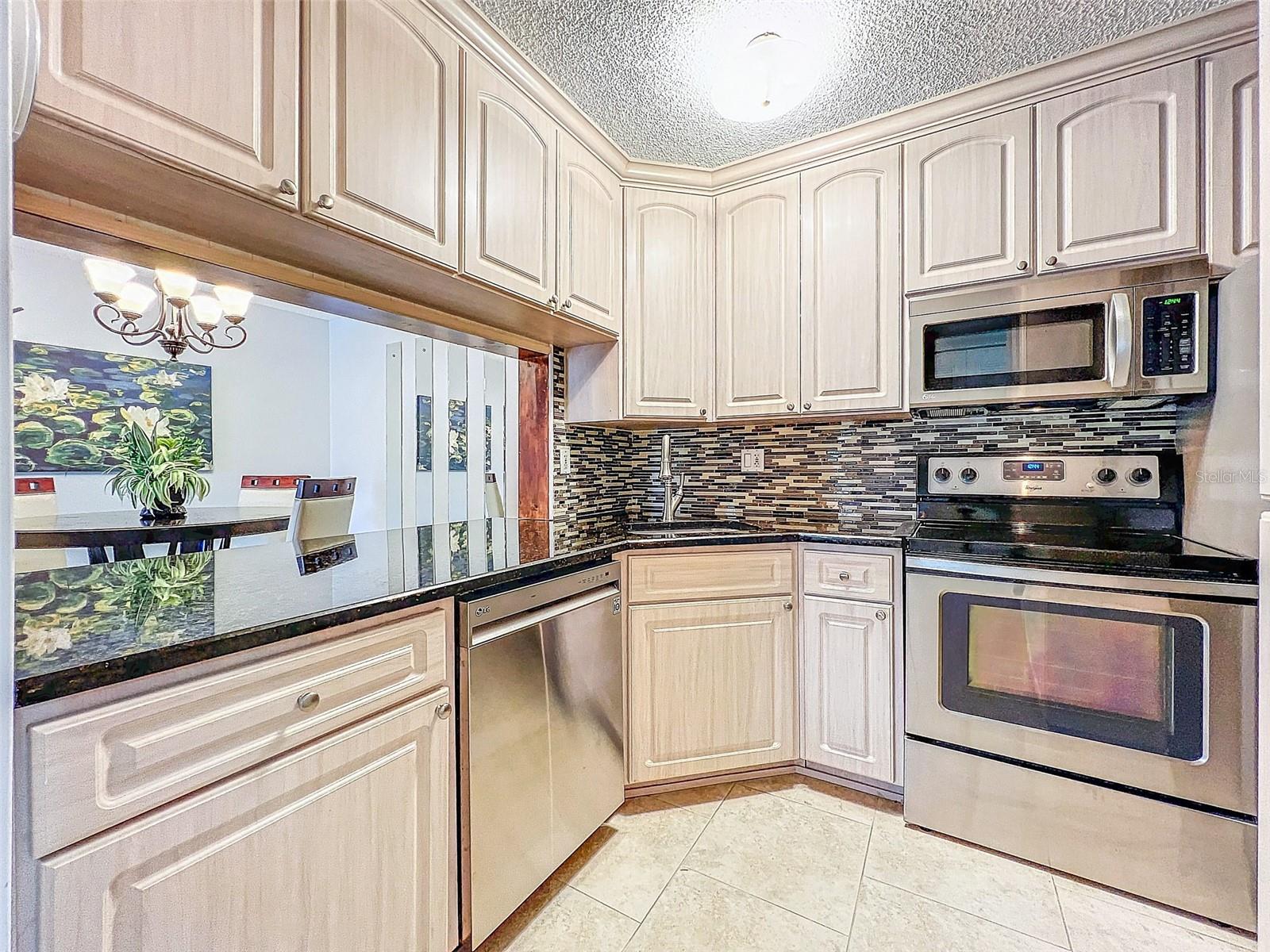 2677 PINE RIDGE WAY N #B2, PALM HARBOR, FL, 34684