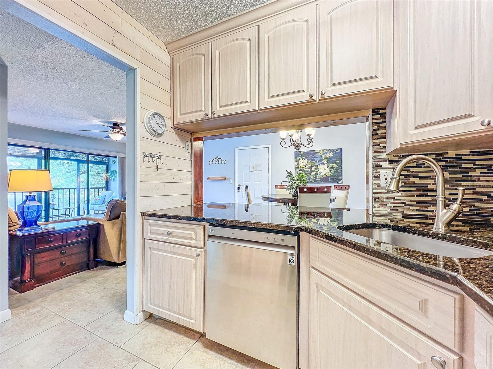 2677 PINE RIDGE WAY N #B2, PALM HARBOR, FL, 34684