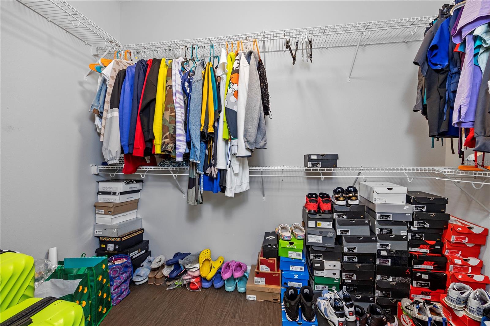576 SW KIRBY AVE, LAKE CITY, FL, 32024