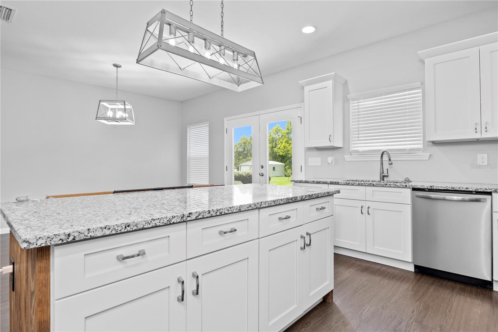 576 SW KIRBY AVE, LAKE CITY, FL, 32024