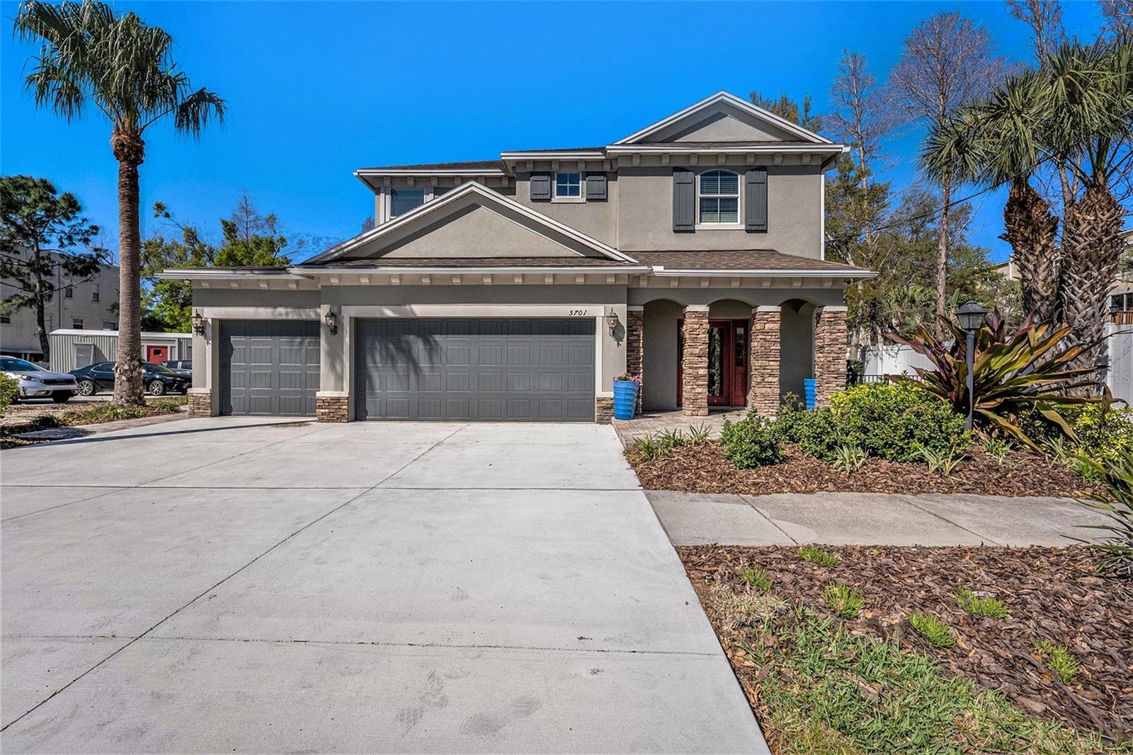5701 S MACDILL AVE, TAMPA, FL, 33611