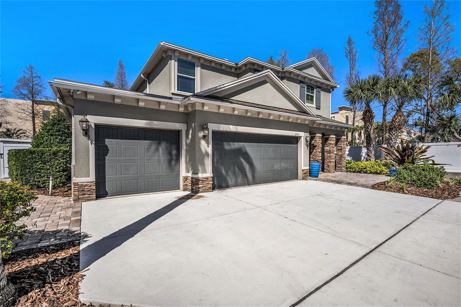 5701 S MACDILL AVE, TAMPA, FL, 33611