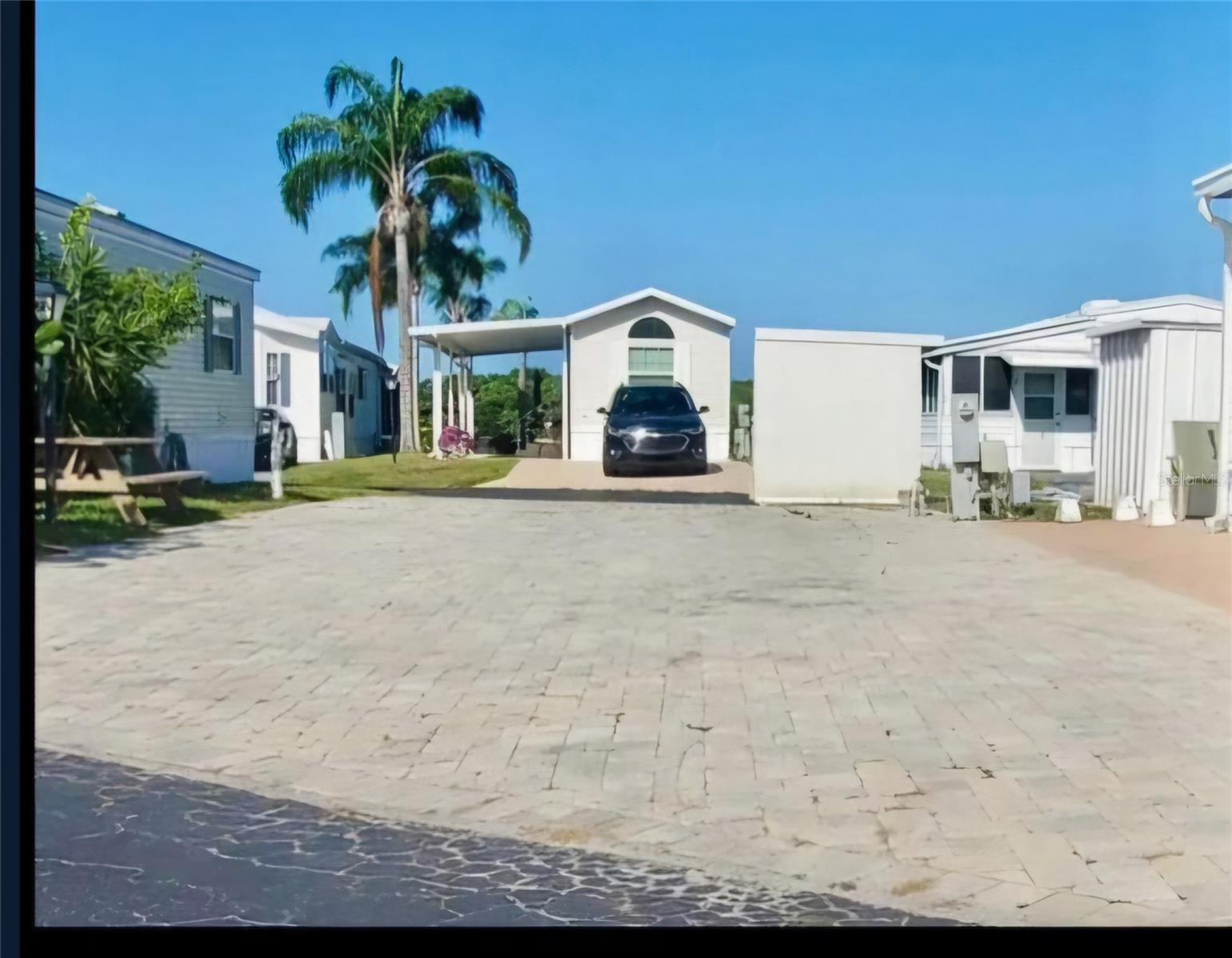 1674 UNIVERSITY PKWY #Lot 68, SARASOTA, FL, 34243