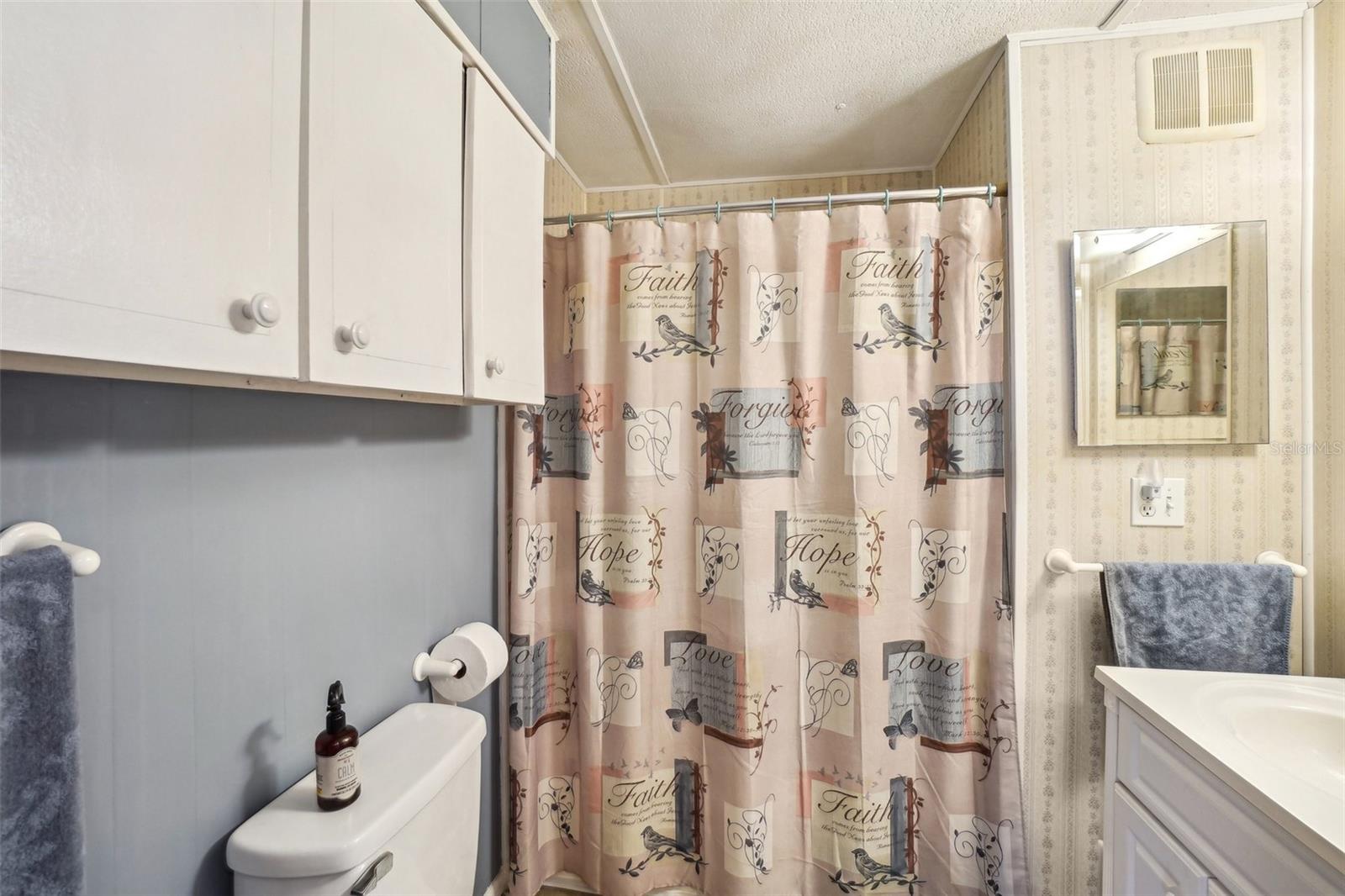 TB8342292 Property Photo