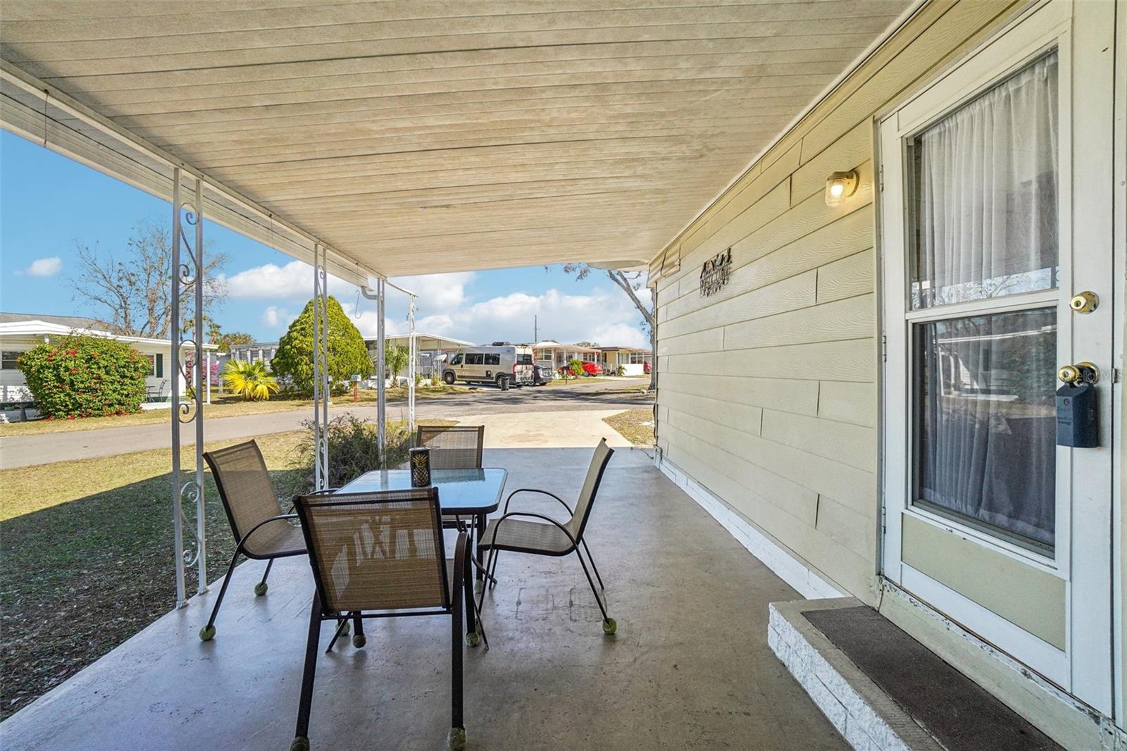 TB8342292 Property Photo