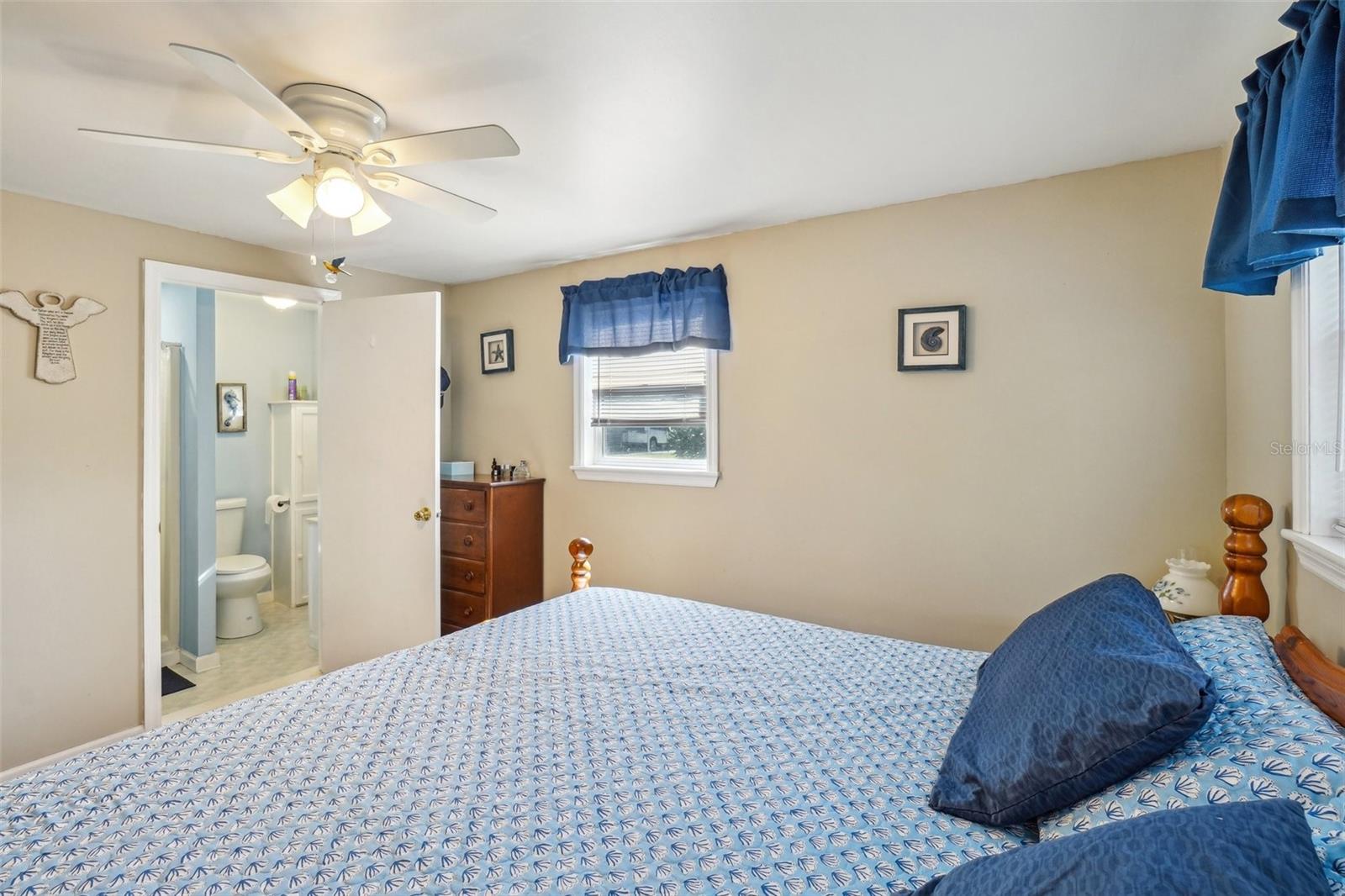 TB8342292 Property Photo