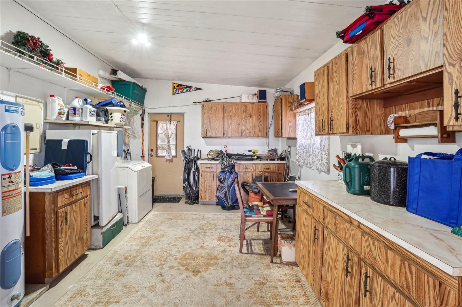 TB8342292 Property Photo