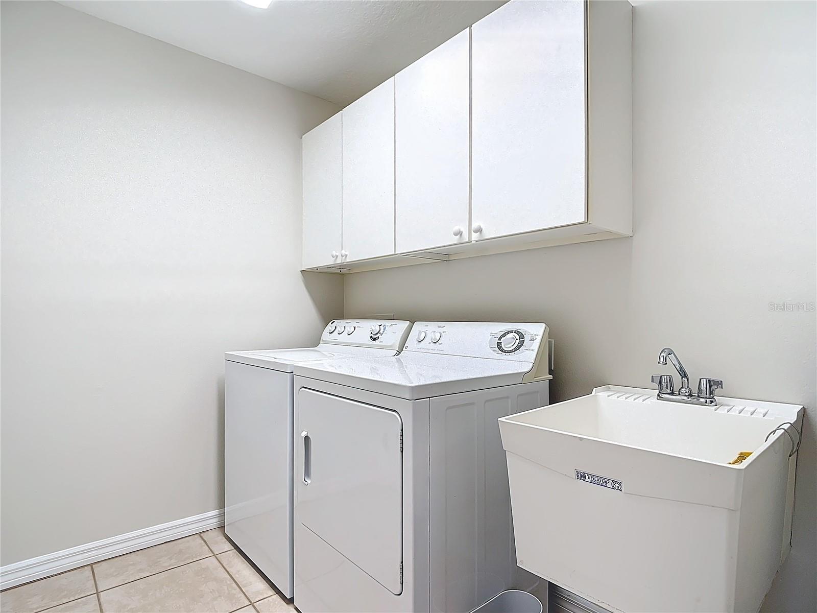 5062 FLAGSTONE DR, SARASOTA, FL, 34238