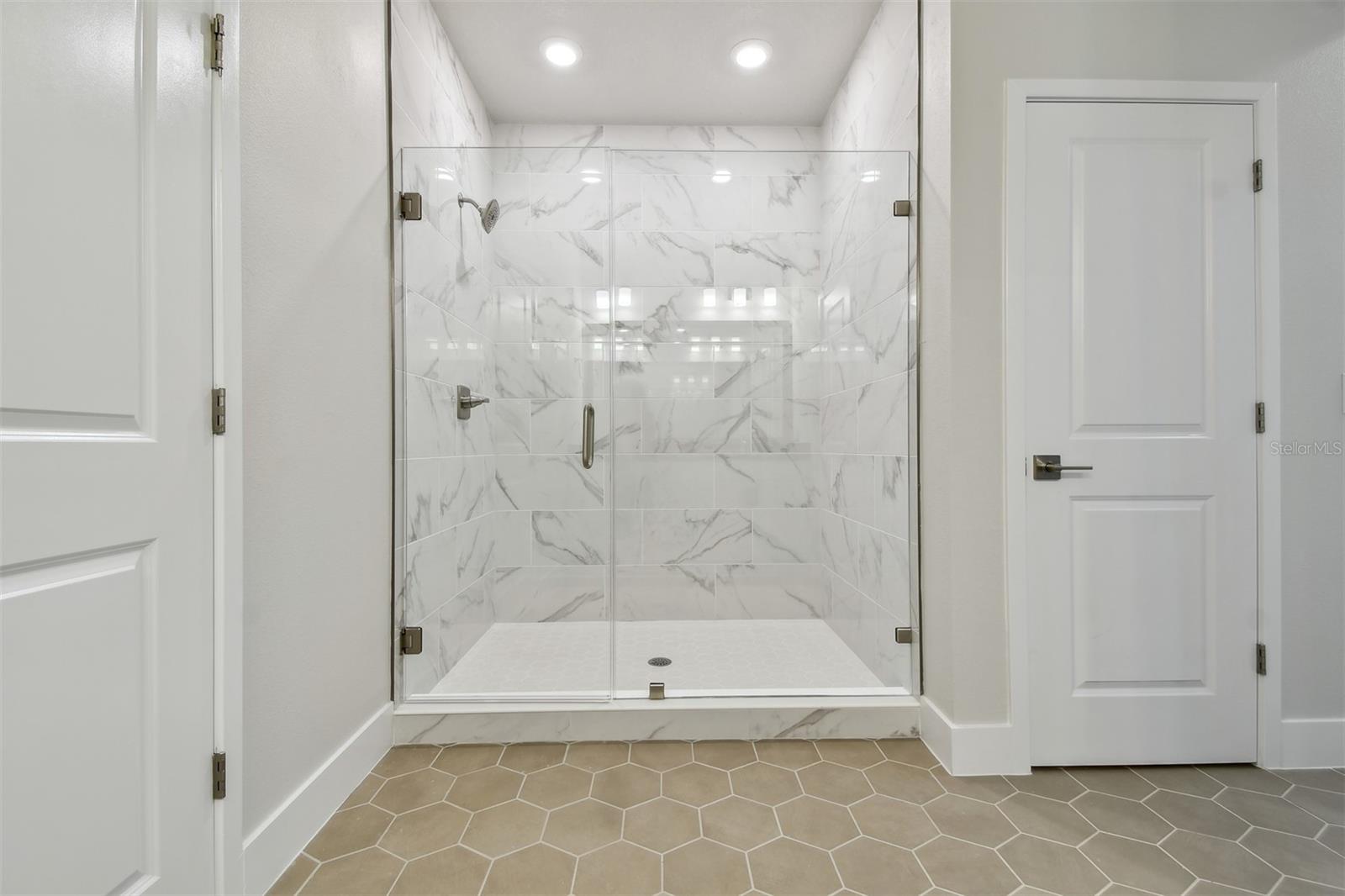 7205 SUTTON LN, SARASOTA, FL, 34240