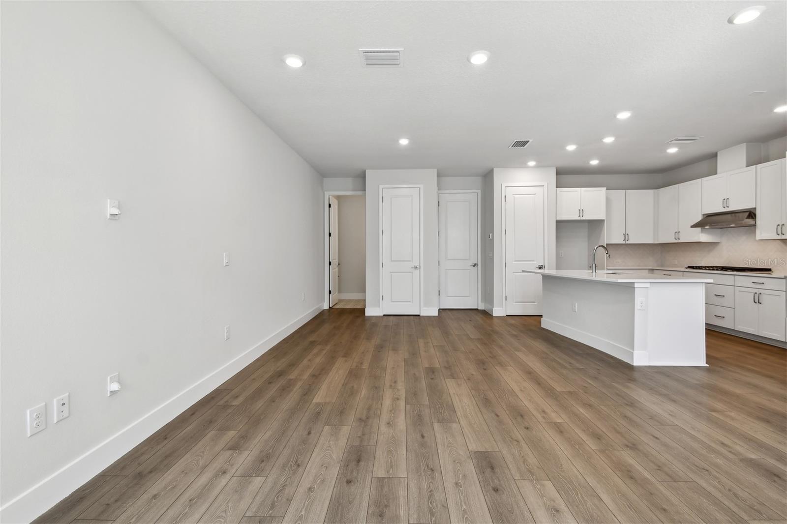 7205 SUTTON LN, SARASOTA, FL, 34240