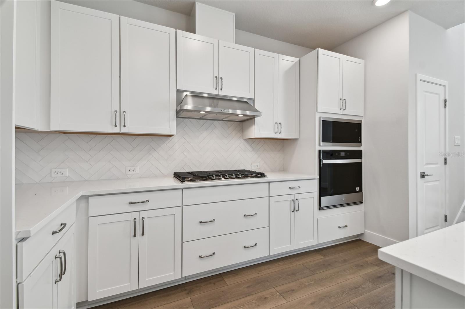 7205 SUTTON LN, SARASOTA, FL, 34240