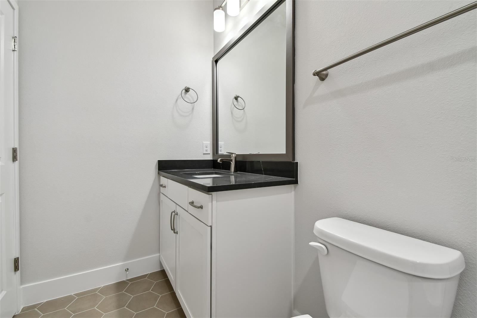 7205 SUTTON LN, SARASOTA, FL, 34240