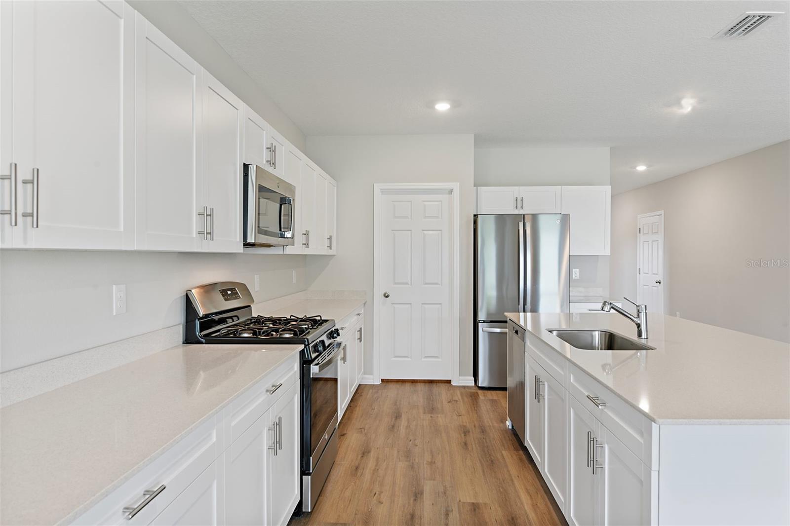 2204 CANYON OAK DR, DAVENPORT, FL, 33837