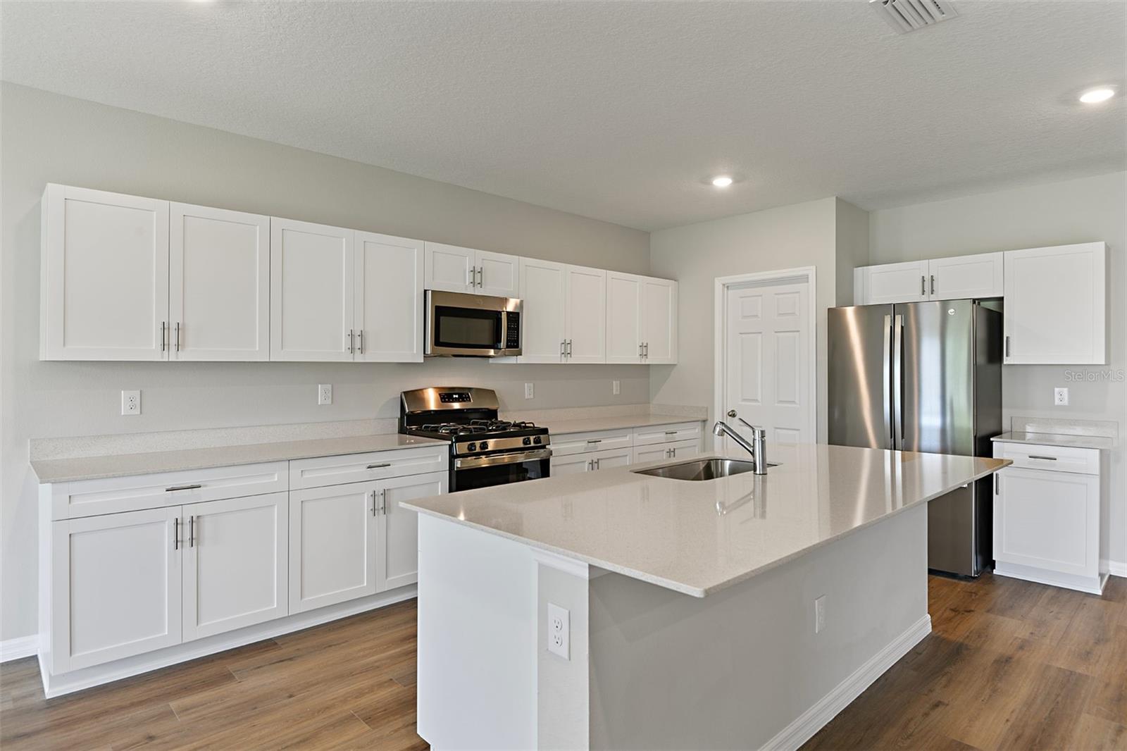 2204 CANYON OAK DR, DAVENPORT, FL, 33837