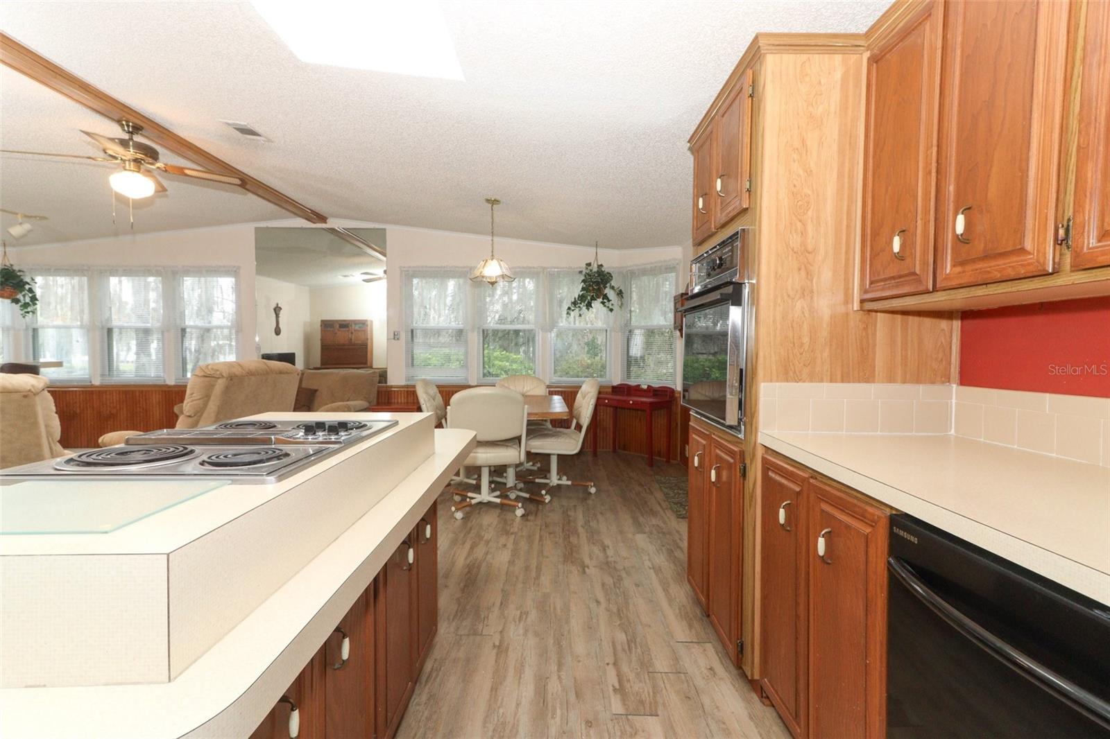 214 COVENT GARDEN AVE, DAVENPORT, FL, 33897