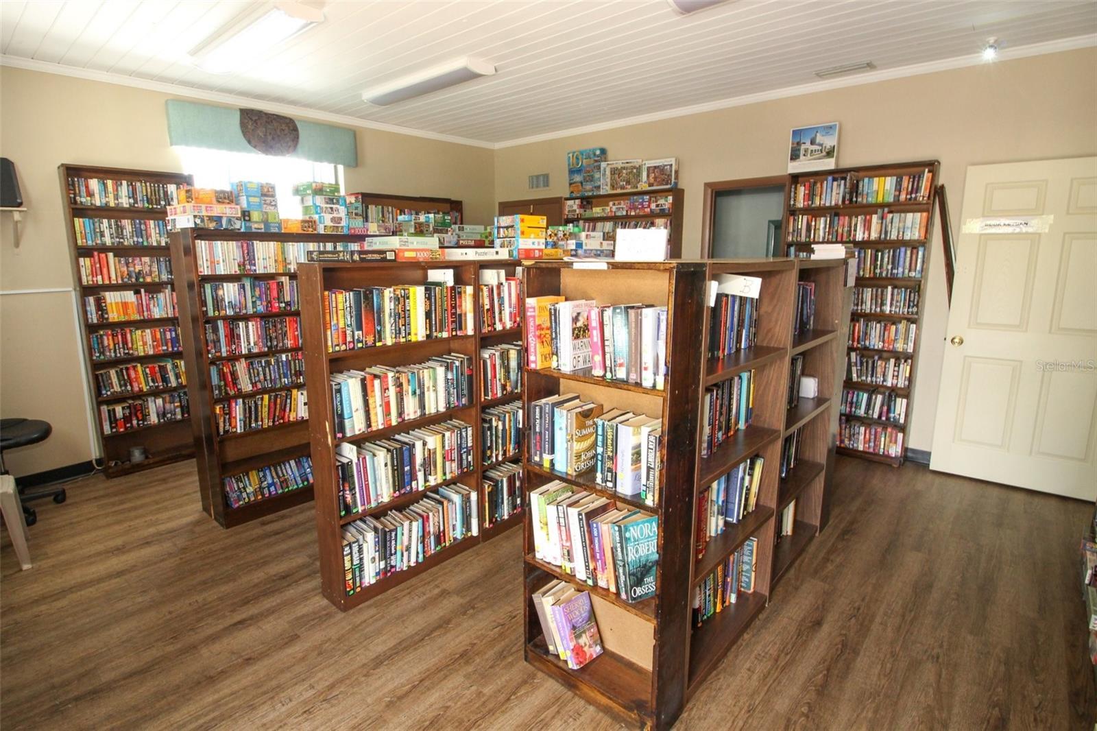 214 COVENT GARDEN AVE, DAVENPORT, FL, 33897