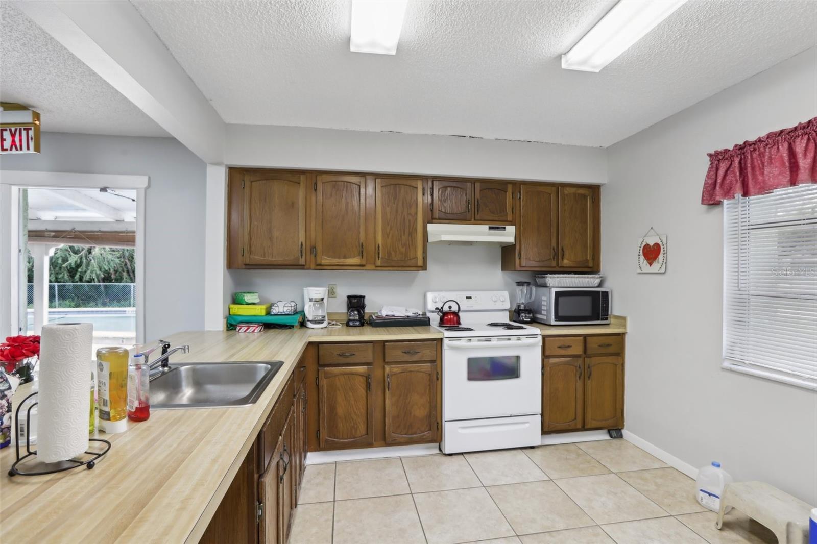 2832 ORANGE TREE CIR N #B, PALM HARBOR, FL, 34684