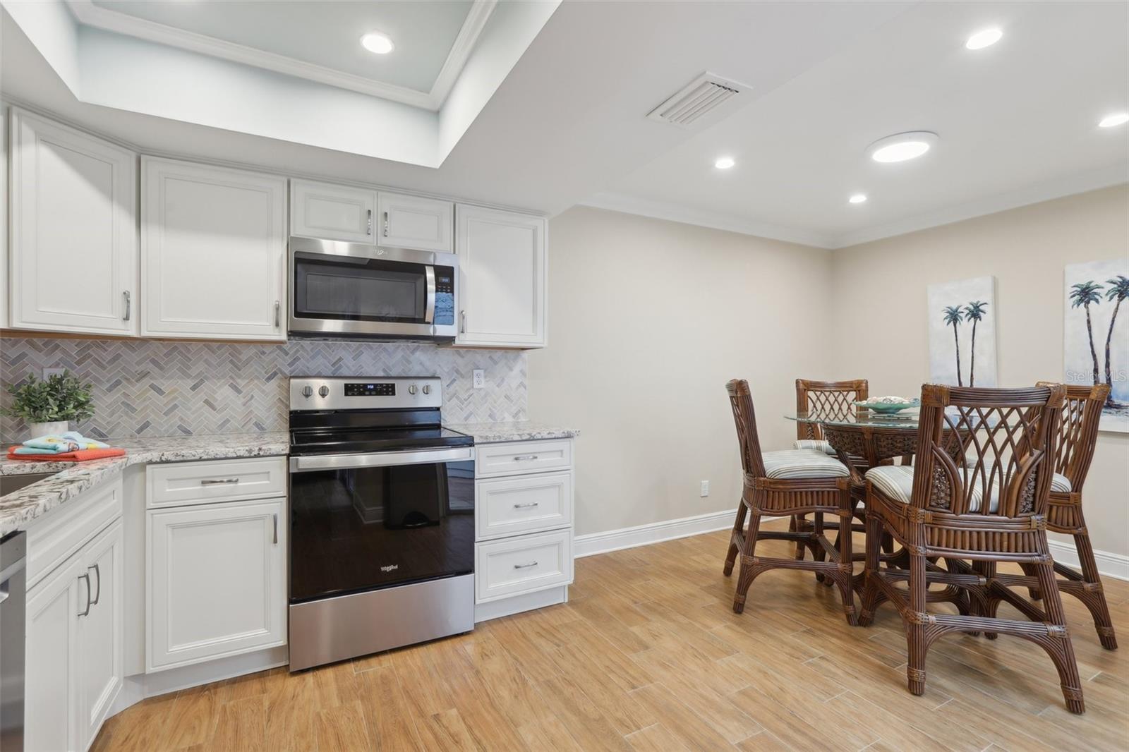 2832 ORANGE TREE CIR N #B, PALM HARBOR, FL, 34684