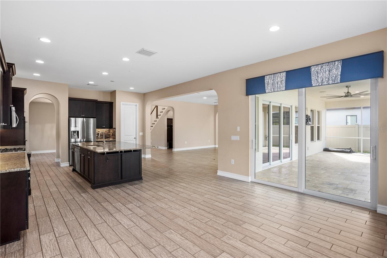 28475 MARSCIANO LN, WESLEY CHAPEL, FL, 33543