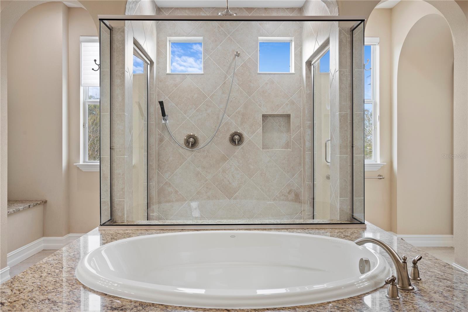 28475 MARSCIANO LN, WESLEY CHAPEL, FL, 33543