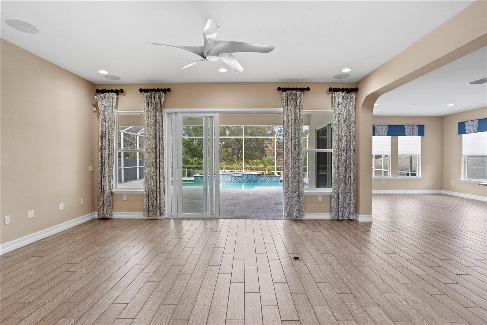 28475 MARSCIANO LN, WESLEY CHAPEL, FL, 33543