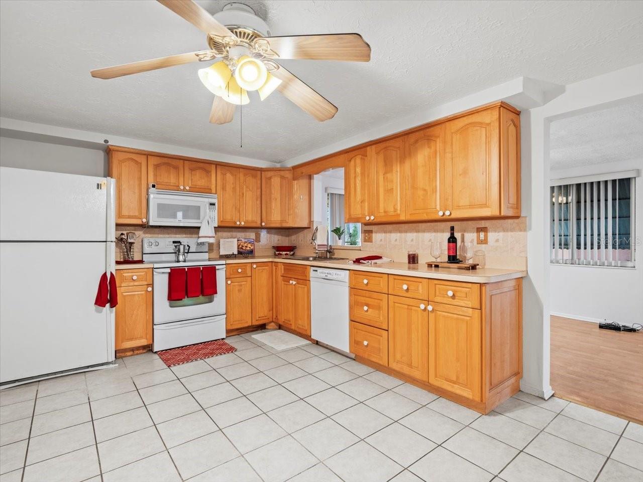 3519 EISENHOWER DR, HOLIDAY, FL, 34691