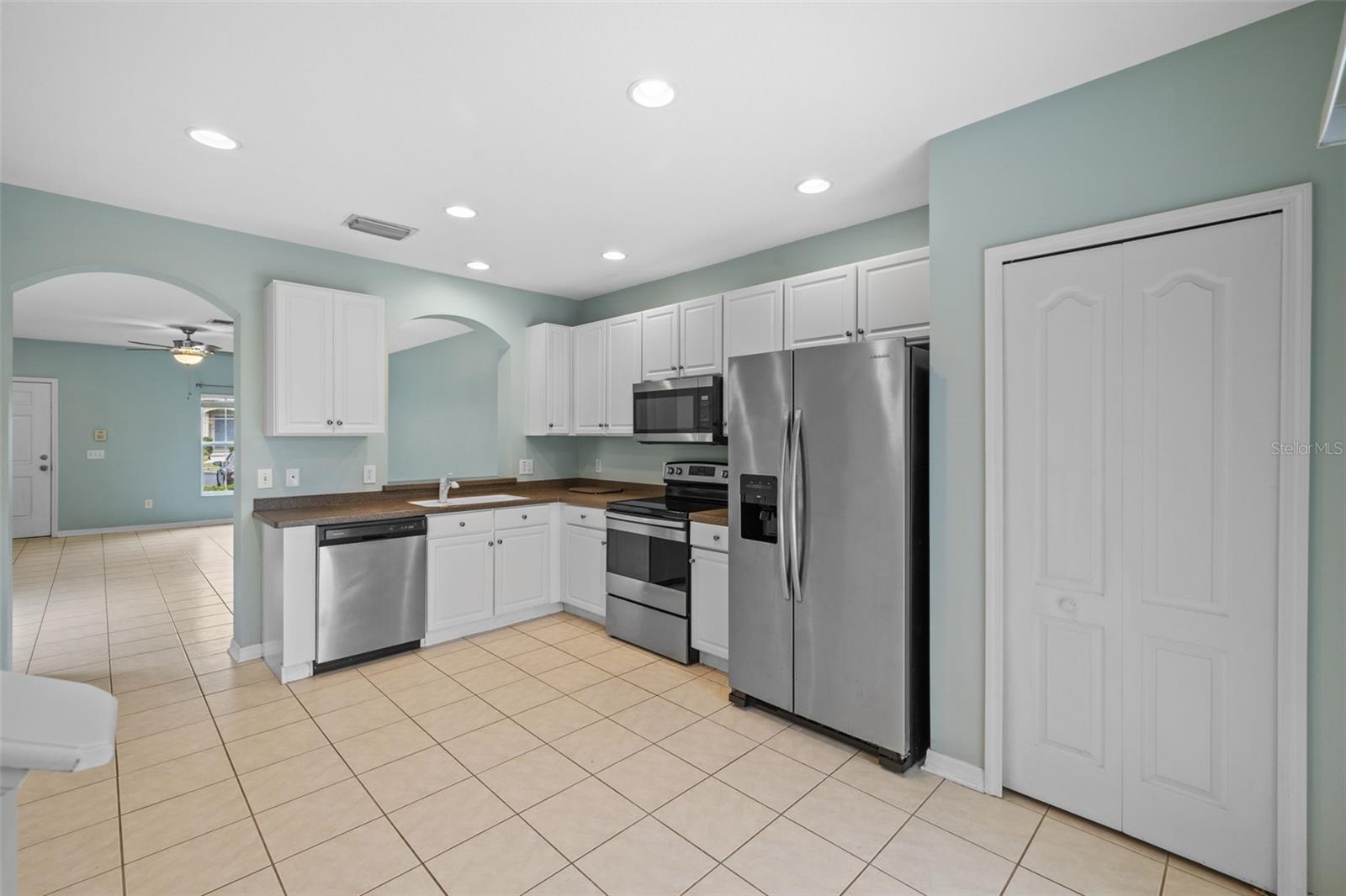 5860 FISHHAWK RIDGE DR, LITHIA, FL, 33547