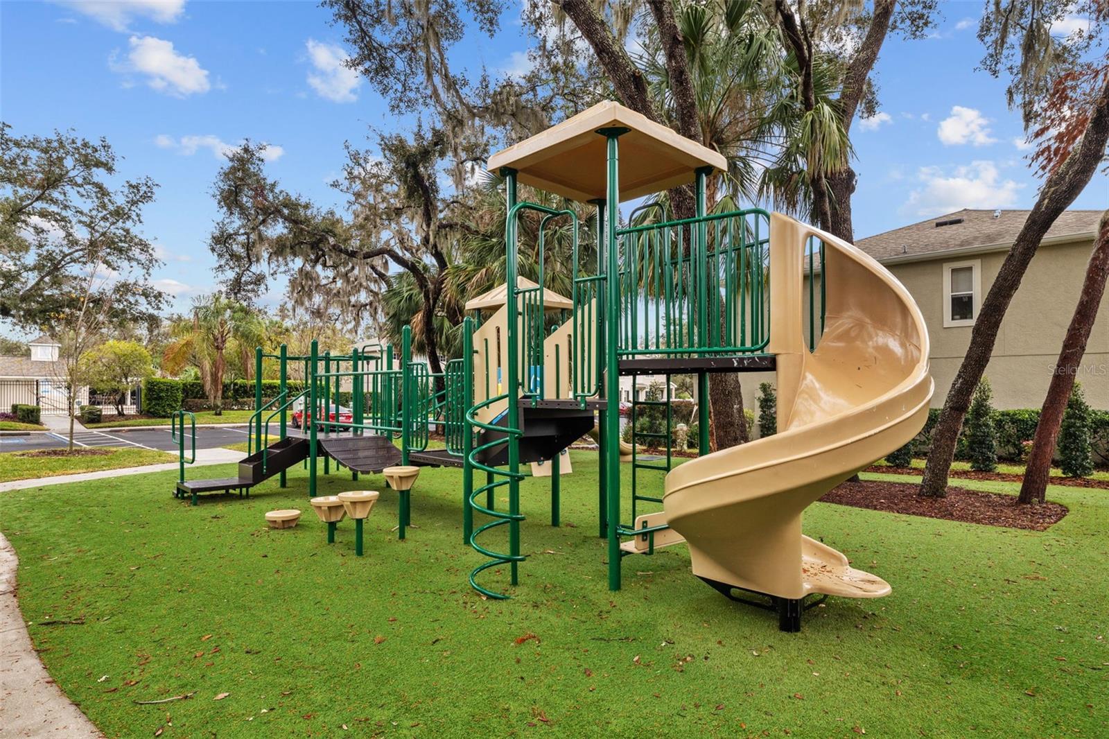 5860 FISHHAWK RIDGE DR, LITHIA, FL, 33547