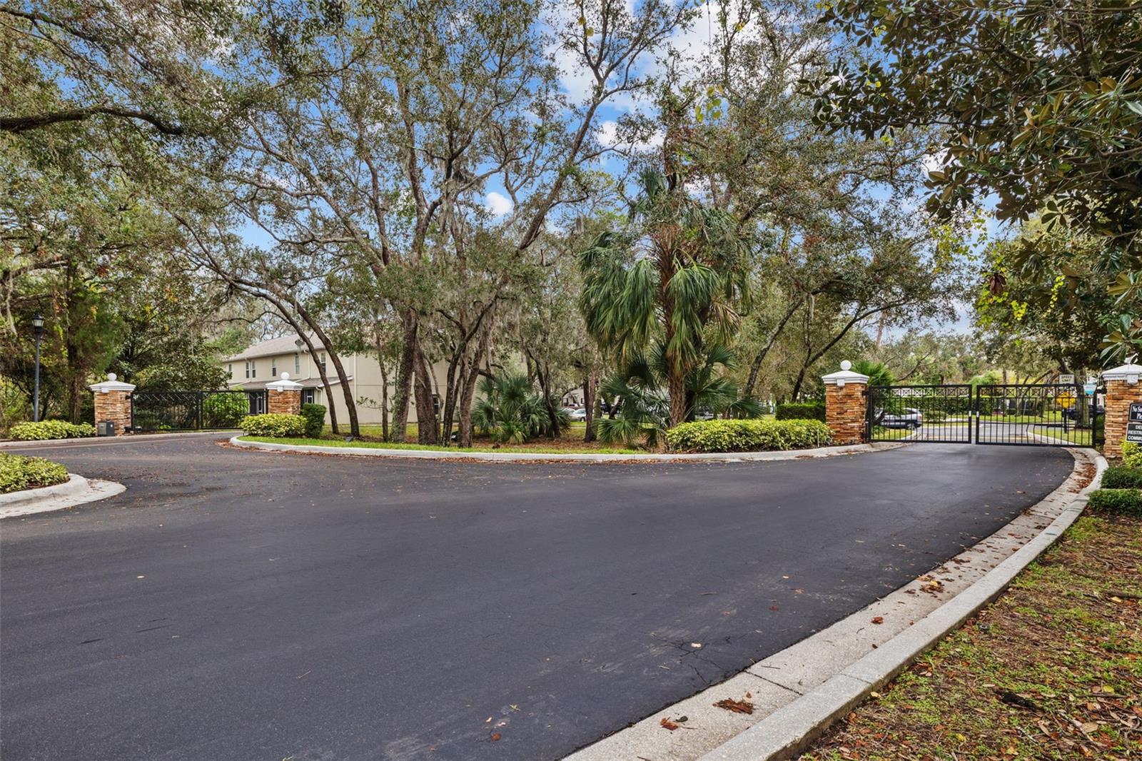 5860 FISHHAWK RIDGE DR, LITHIA, FL, 33547