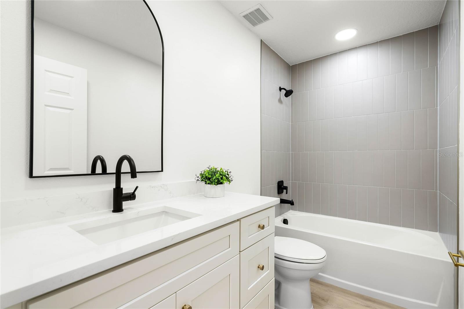 9657 PACIFIC PINES CT, ORLANDO, FL, 32832