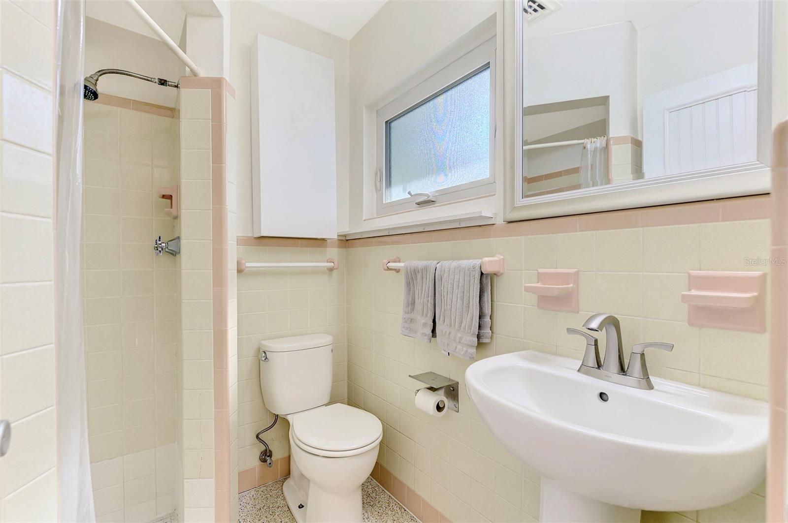 221 FIRENZE AVE W, VENICE, FL, 34285