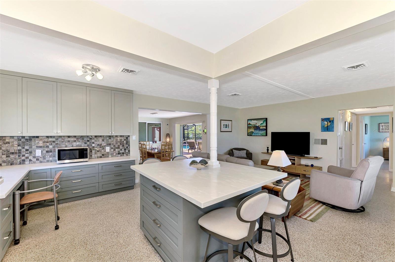 221 FIRENZE AVE W, VENICE, FL, 34285