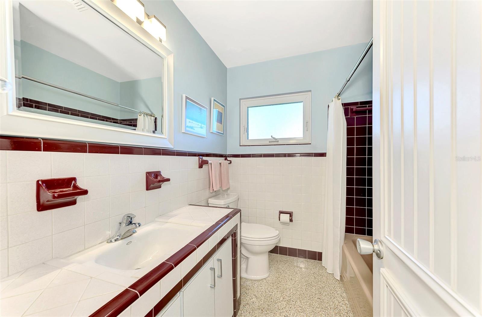 221 FIRENZE AVE W, VENICE, FL, 34285