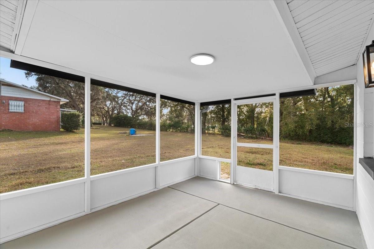 11901 MUNBURY DR, DADE CITY, FL, 33525