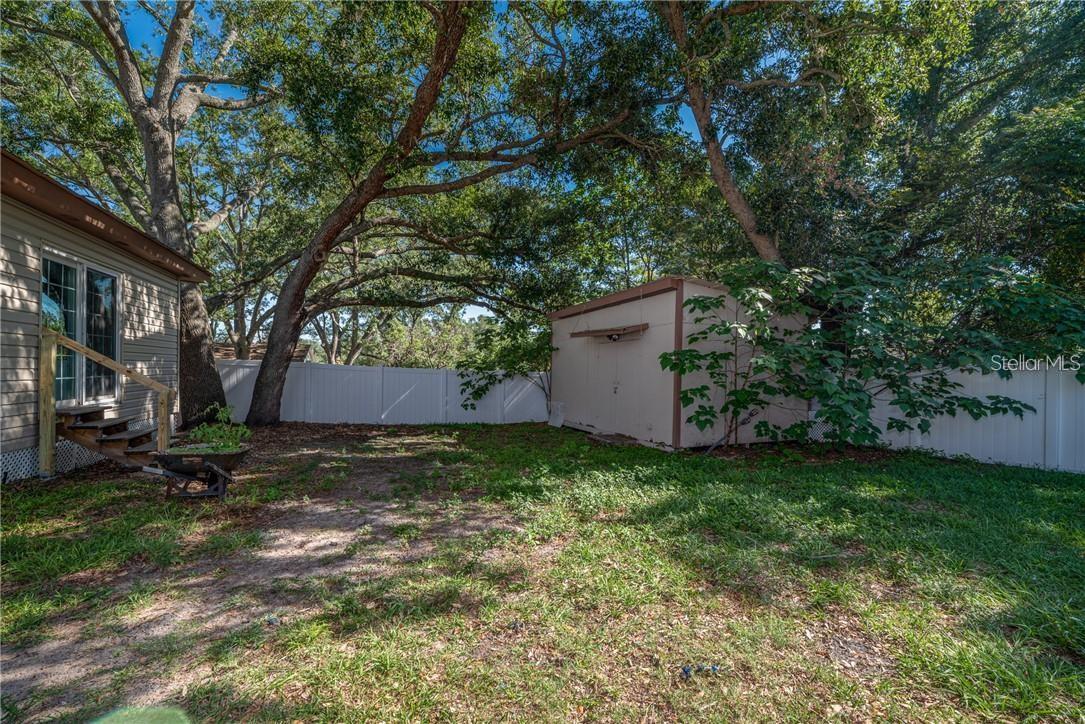 1333 LAKEVIEW DR, CLERMONT, FL, 34711