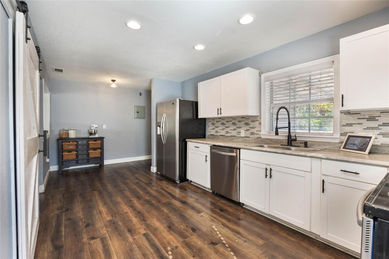 1333 LAKEVIEW DR, CLERMONT, FL, 34711