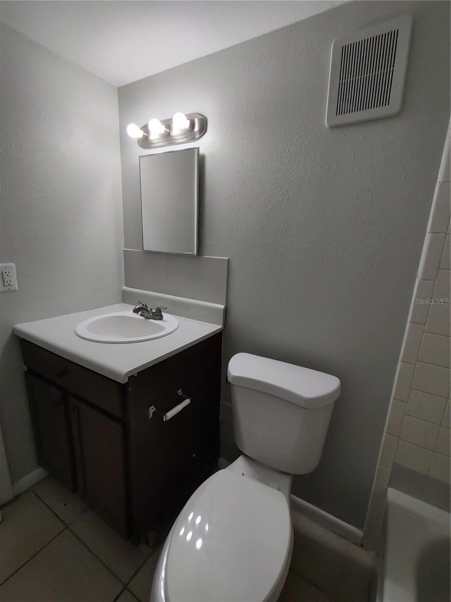 706 W DIXIE AVE #16, LEESBURG, FL, 34748