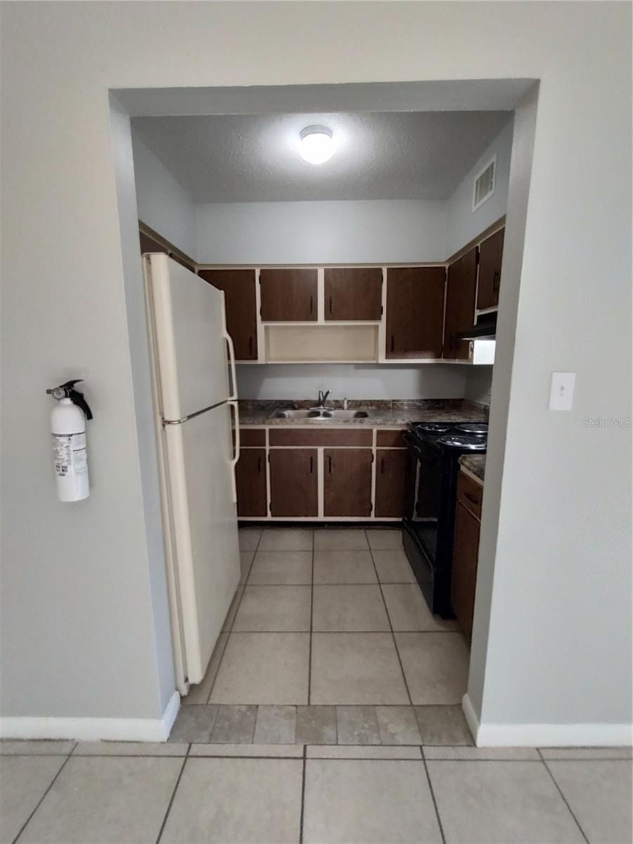 706 W DIXIE AVE #16, LEESBURG, FL, 34748