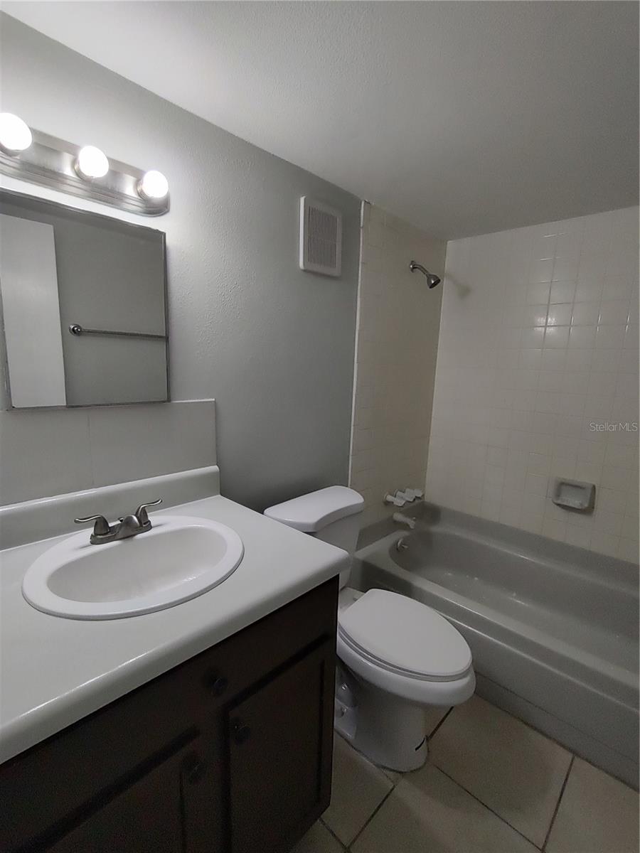 706 W DIXIE AVE #16, LEESBURG, FL, 34748