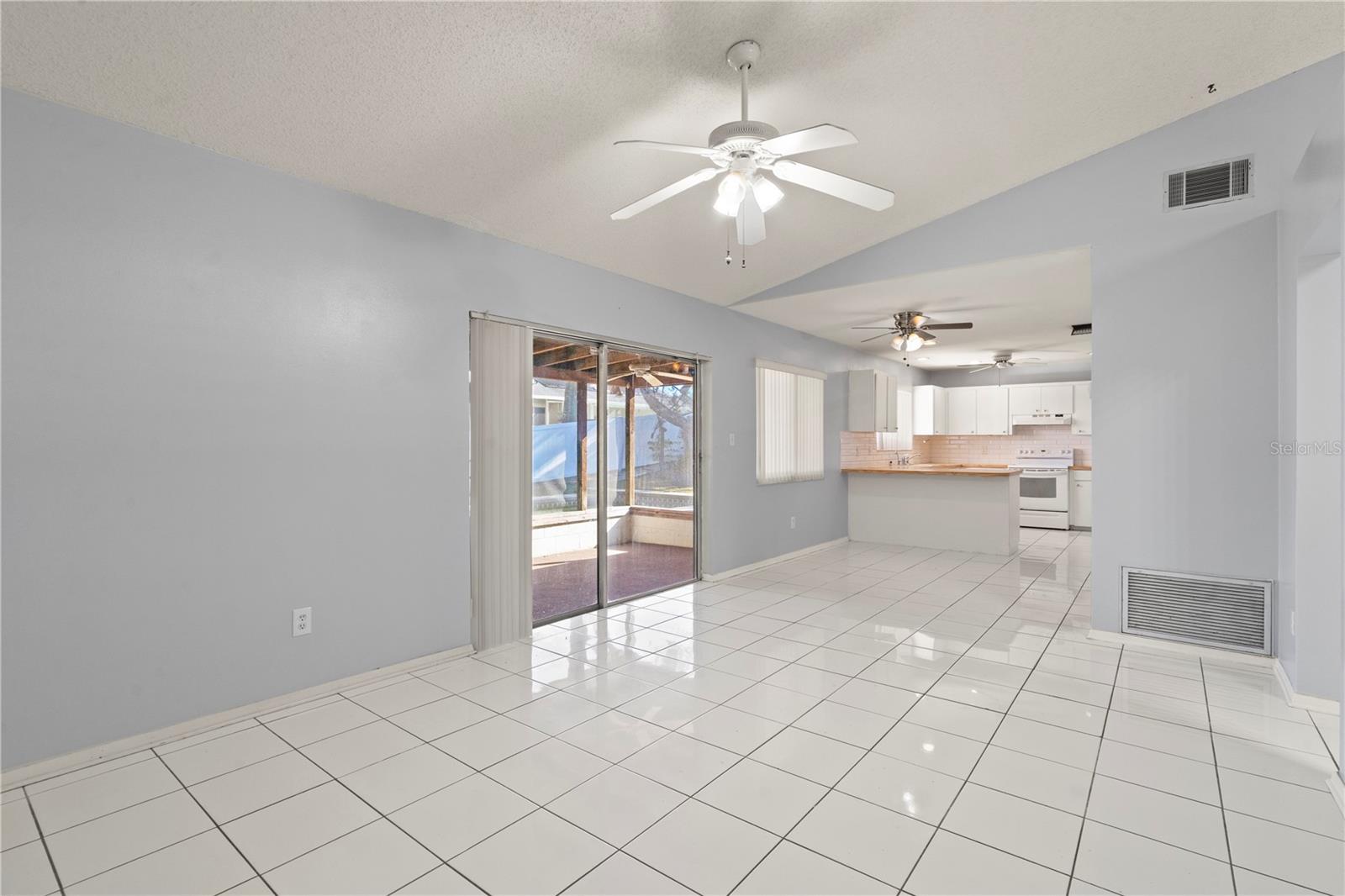 1163 QUEEN ELAINE DR, CASSELBERRY, FL, 32707