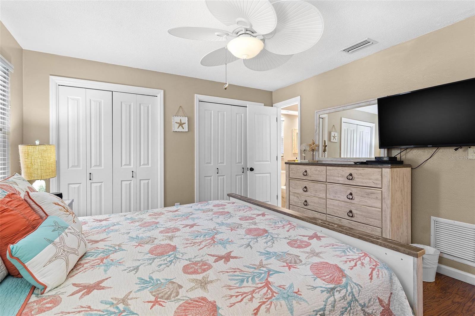 1560 SIMMONS DR, CLEARWATER, FL, 33756