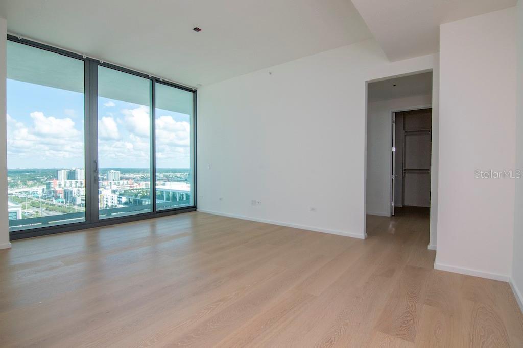 1000 WATER ST #2402, TAMPA, FL, 33602