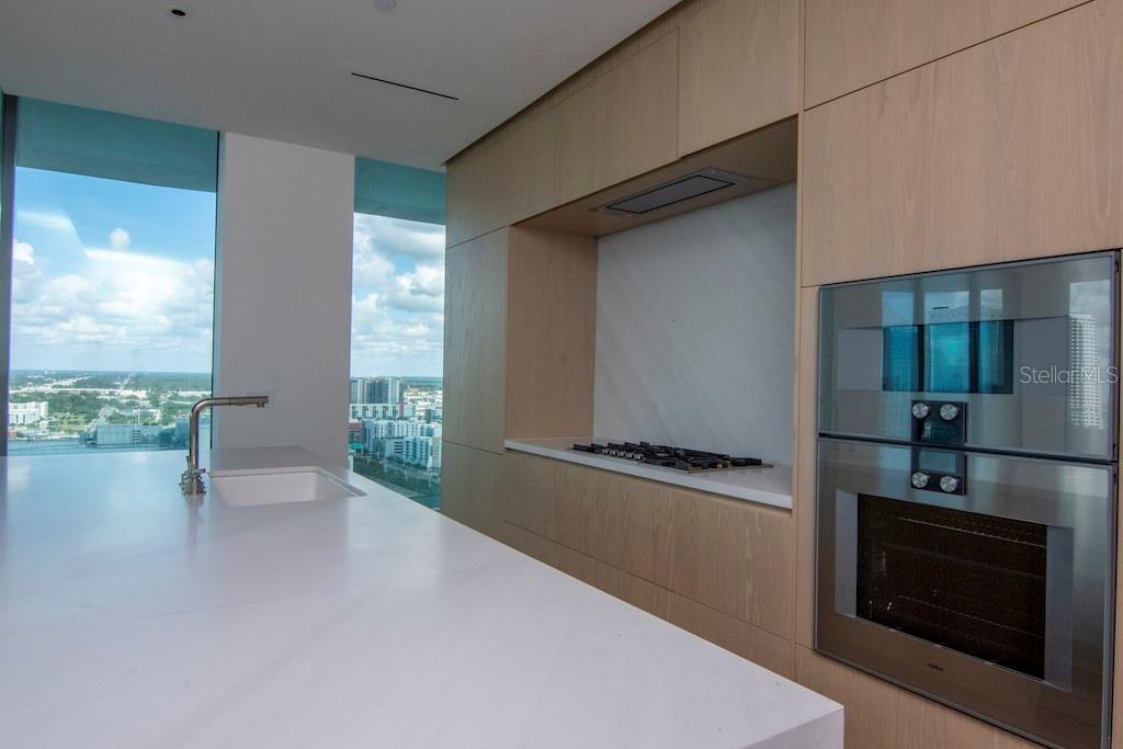 1000 WATER ST #2402, TAMPA, FL, 33602