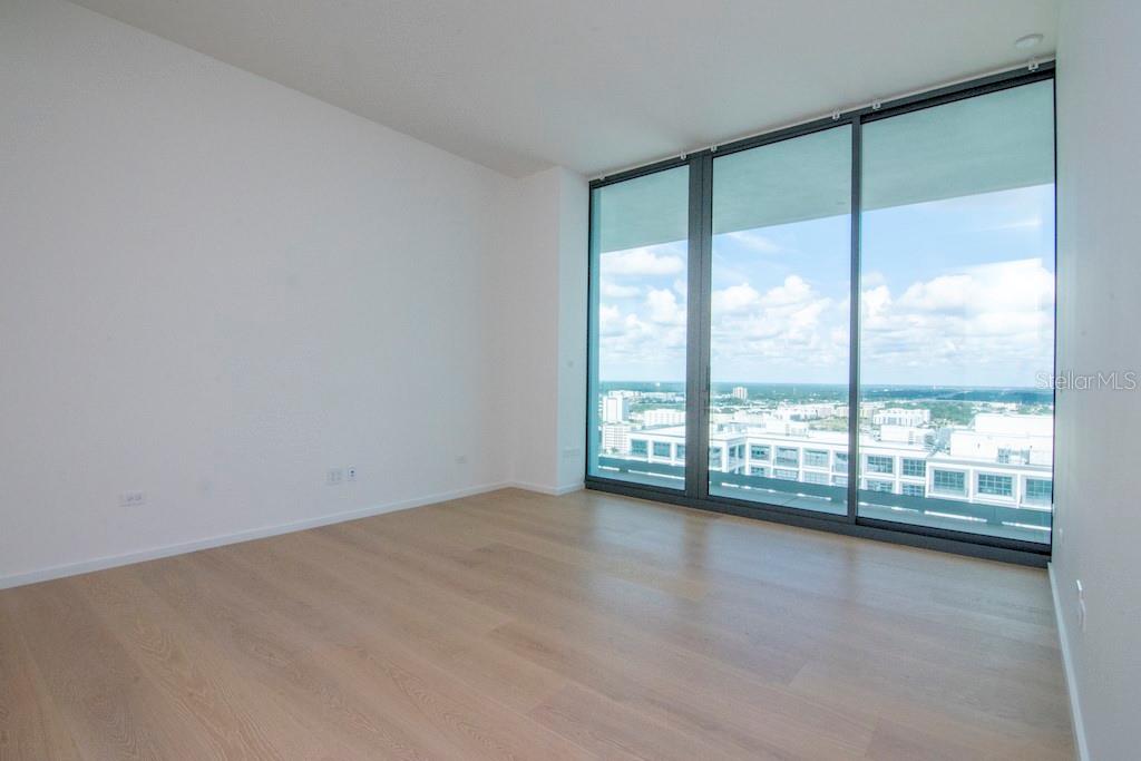 1000 WATER ST #2402, TAMPA, FL, 33602