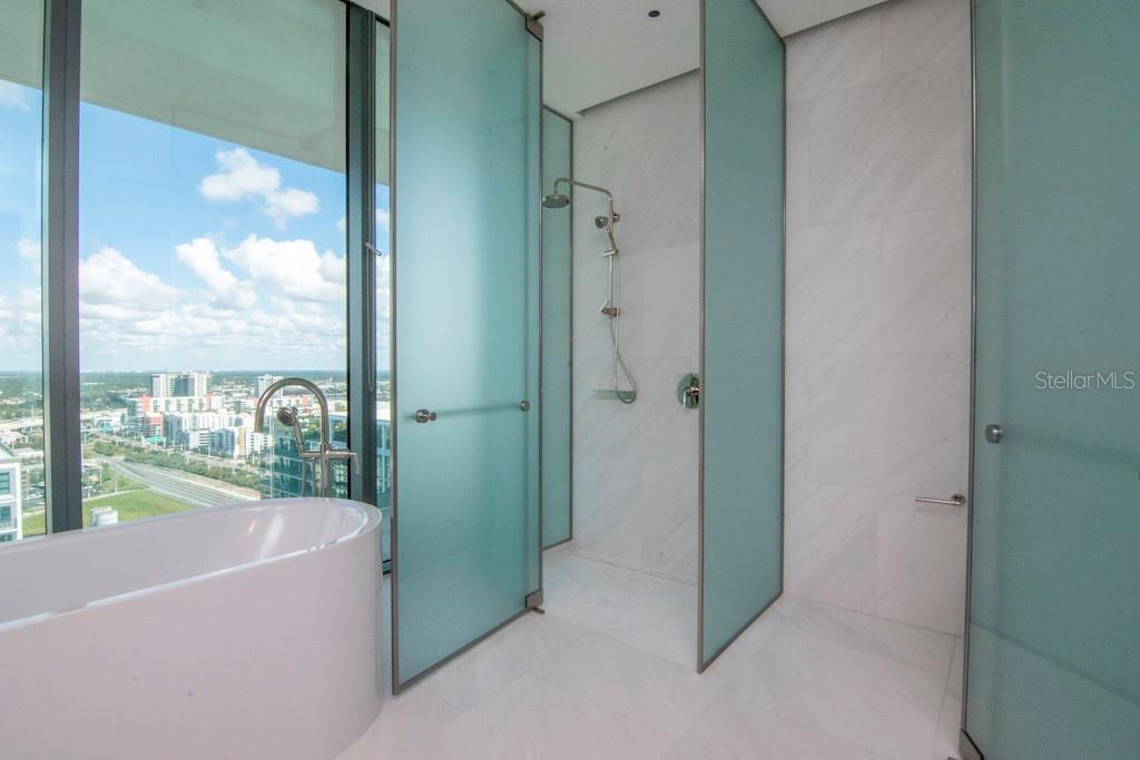 1000 WATER ST #2402, TAMPA, FL, 33602