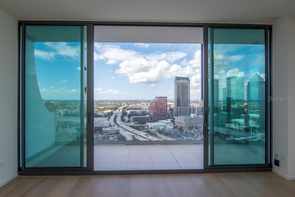 1000 WATER ST #2402, TAMPA, FL, 33602